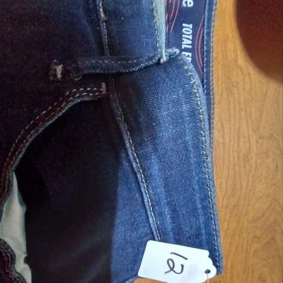 Lee Capri - Picture 5 of 5